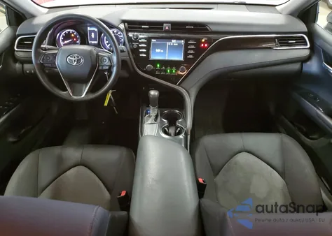 2018 Toyota Camry L z USA, uszkodzony, nr VIN 4T1B11HK1JU601795